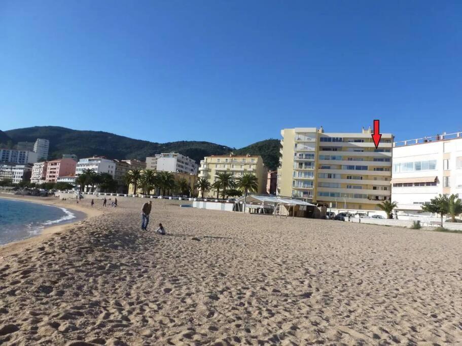 Magnifique F3 Les Pieds Dans L'eau. Appartement Ajaccio (Corsica)